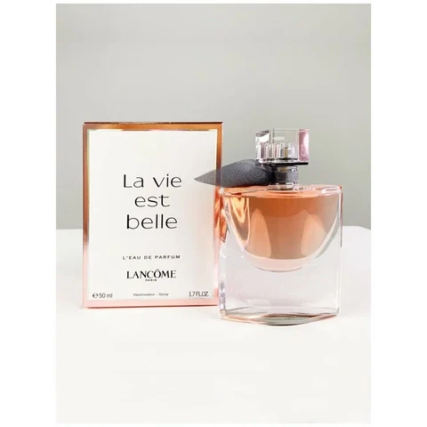LANCOME La Vie est Belle Парфюмерная вода для женщин 50 мл